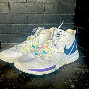 Nike Kyrie 5 White Denim. Size 12 Used